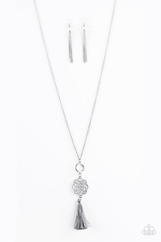 lotus-lounge-silver-p2wh-svxx-233xx