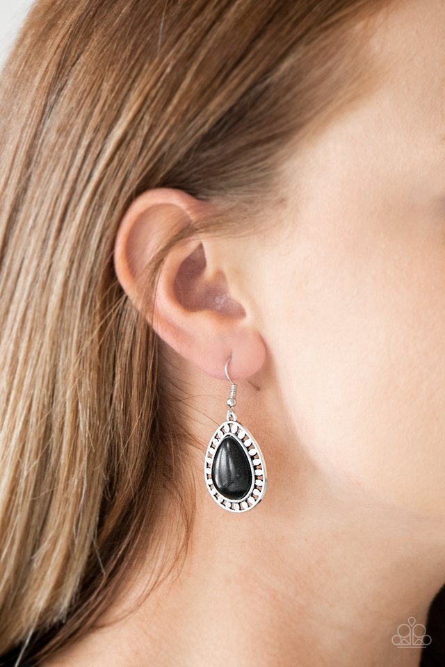 Paparazzi ♥ Sahara Serenity - Black ♥ Earrings