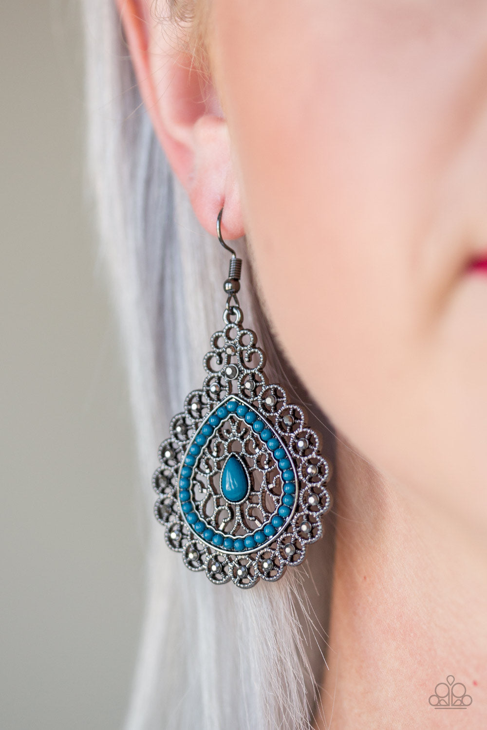 Paparazzi ♥ Carnival Courtesan - Blue ♥  Earrings