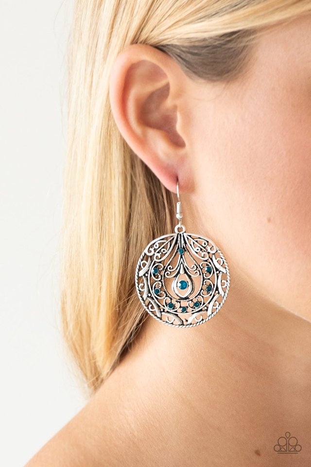 Paparazzi ♥ Choose To Sparkle - Blue ♥ Earrings