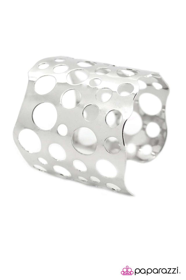 Paparazzi ♥ Bubbling to the Surface - Silver ♥ Bracelet