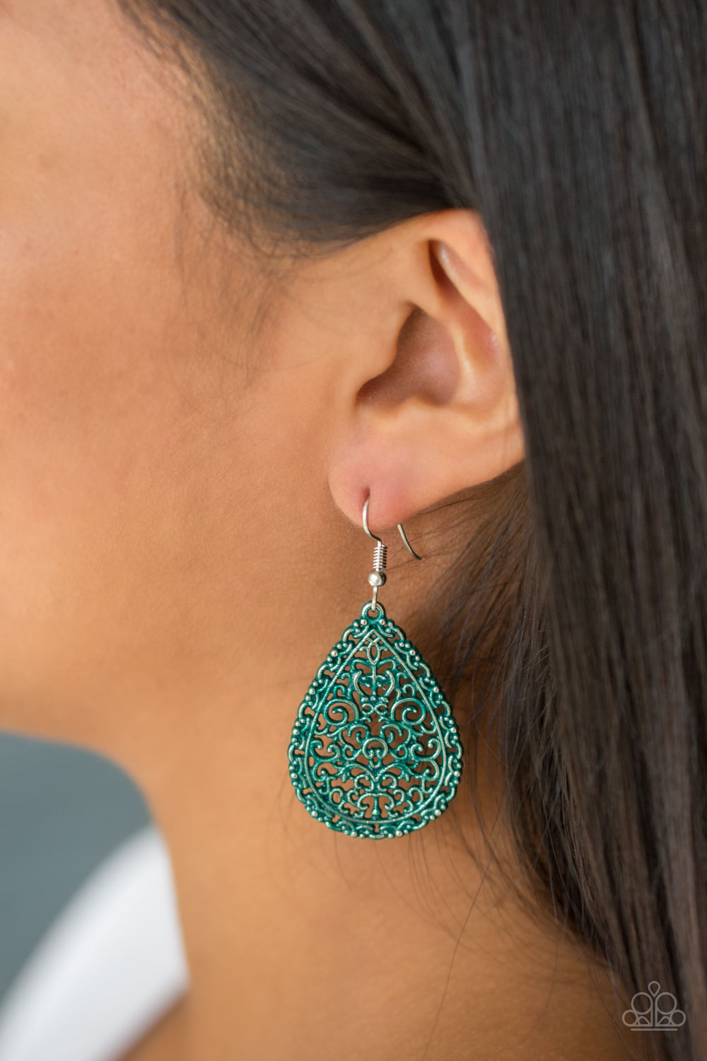 Paparazzi ♥ Indie Idol - Green ♥  Earrings