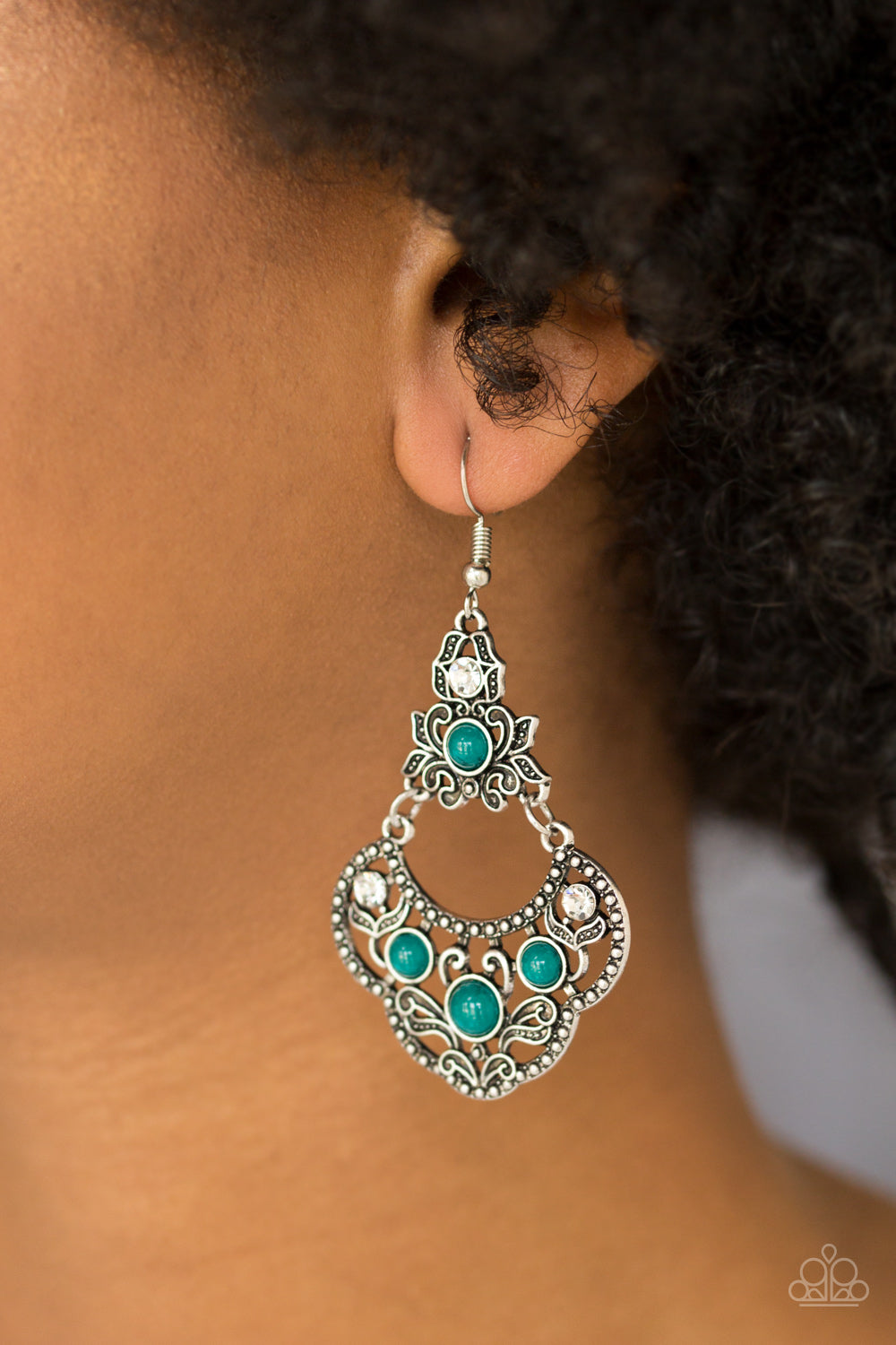 Paparazzi ♥ Garden State Glow - Green ♥  Earrings