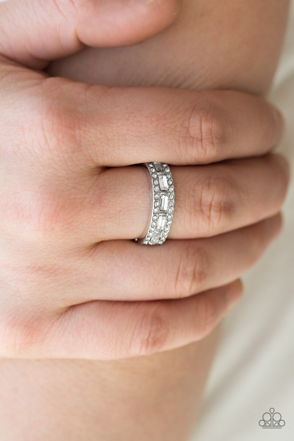 Paparazzi ♥ Get The LOOT - White ♥  Ring