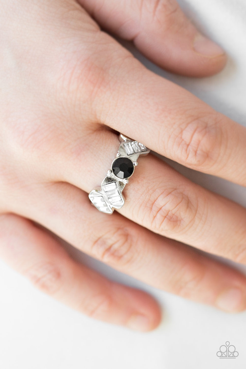 Paparazzi ♥ Luxury Loot - Black ♥  Ring