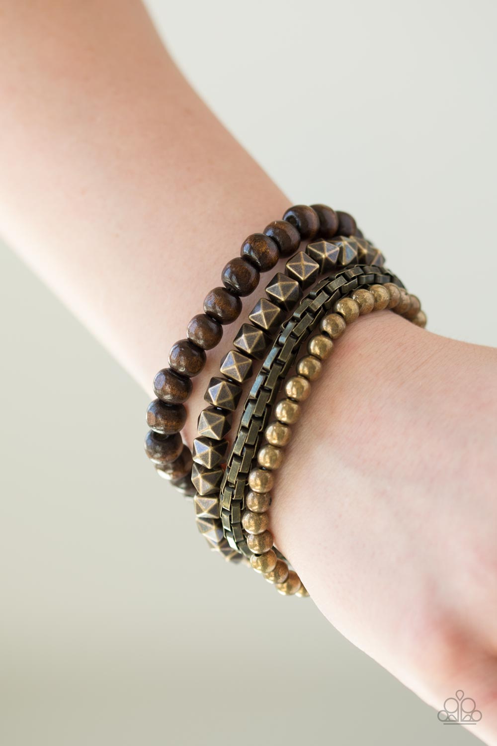 Paparazzi ♥ Retro Rocker - Brass ♥  Bracelet
