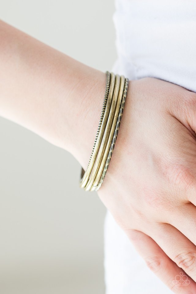 Paparazzi ♥ Mesa Mix - Brass ♥ Bracelet