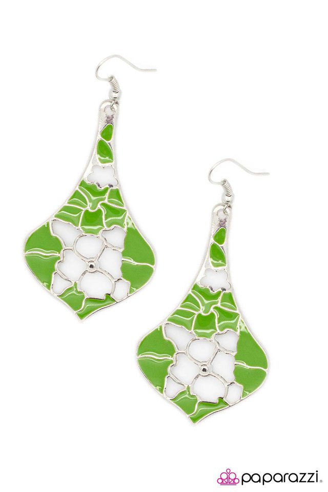 Paparazzi ♥ Raise Your Glass - Green ♥ Earrings