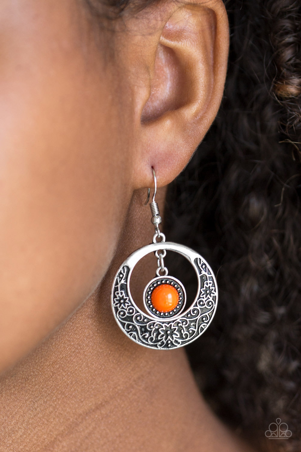 Paparazzi ♥ Wandering Waikiki - Orange ♥  Earrings