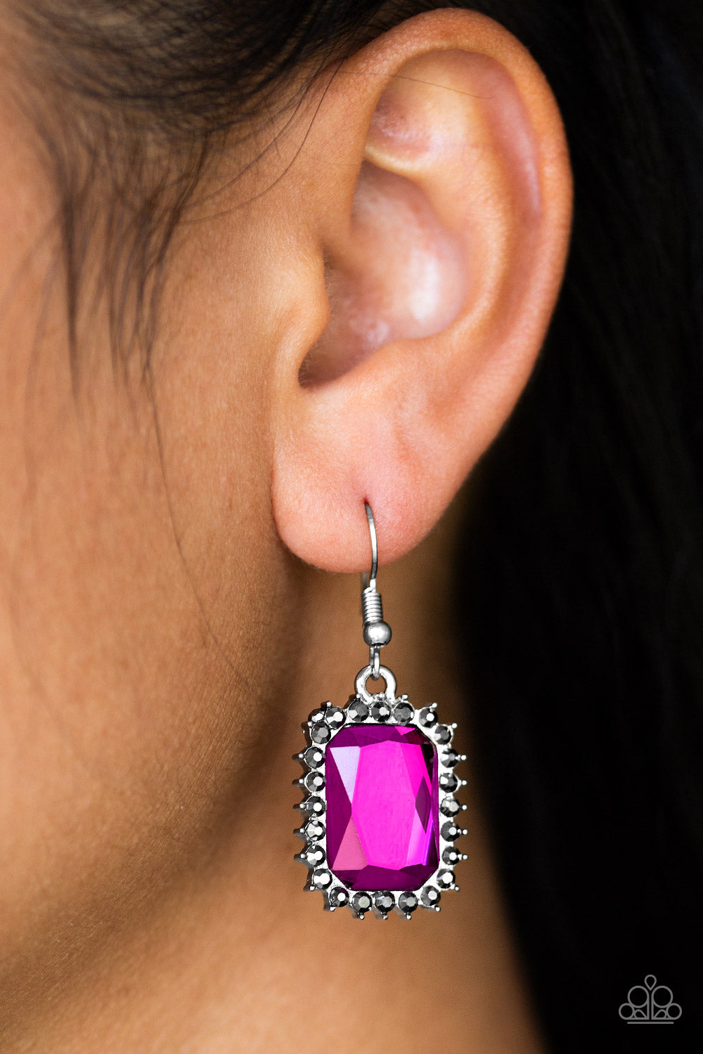 Paparazzi ♥ Downtown Dapper - Pink ♥  Earrings
