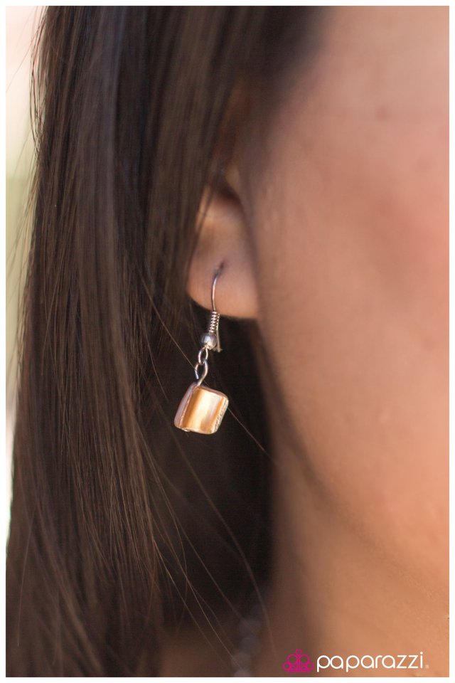 Paparazzi ♥ Chalk It Up - White ♥ Necklace