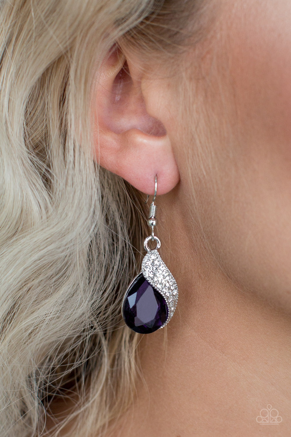 Paparazzi ♥ Easy Elegance - Purple ♥  Earrings