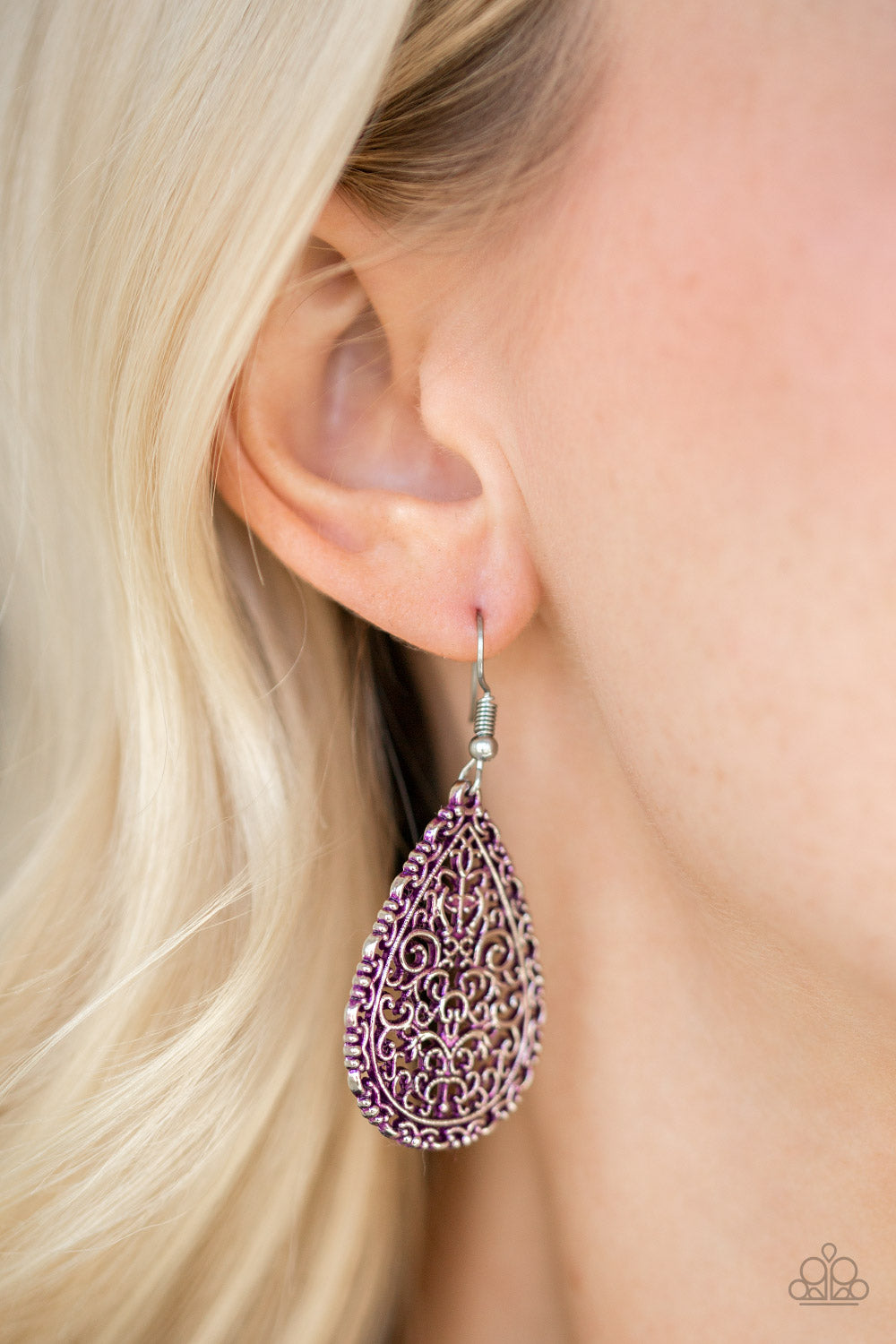 Paparazzi ♥ Indie Idol - Purple ♥  Earrings