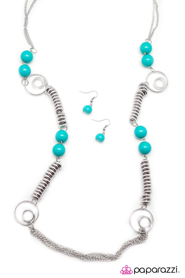 Paparazzi ♥ A Break from the Norm - Blue ♥ Necklace