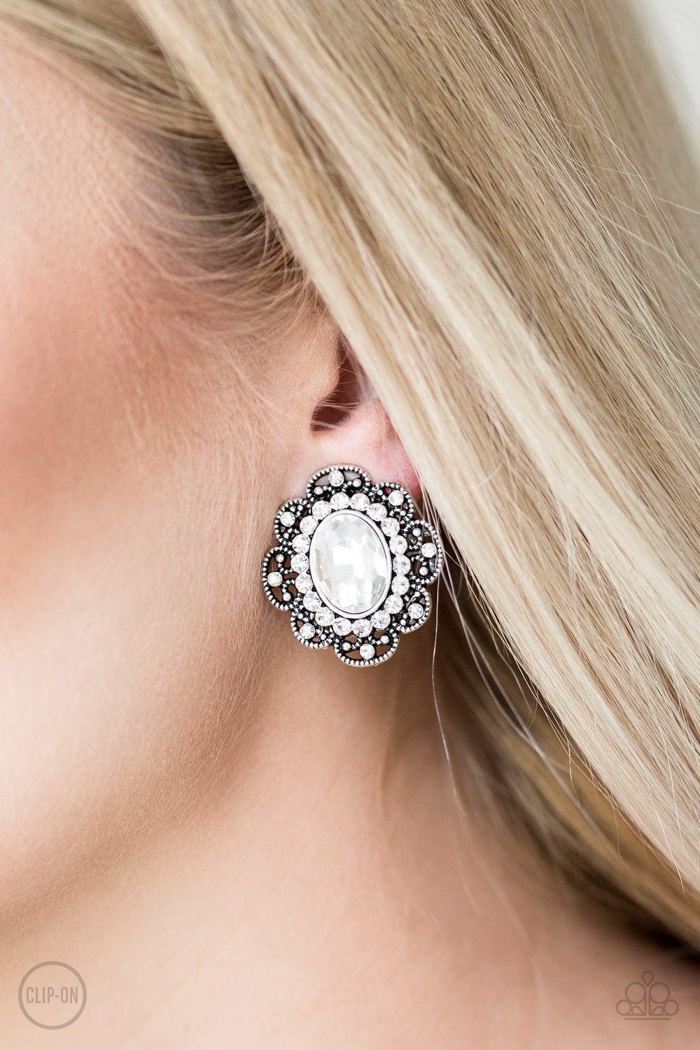 Paparazzi ♥ Dine and Dapper - White ♥  Clip-On