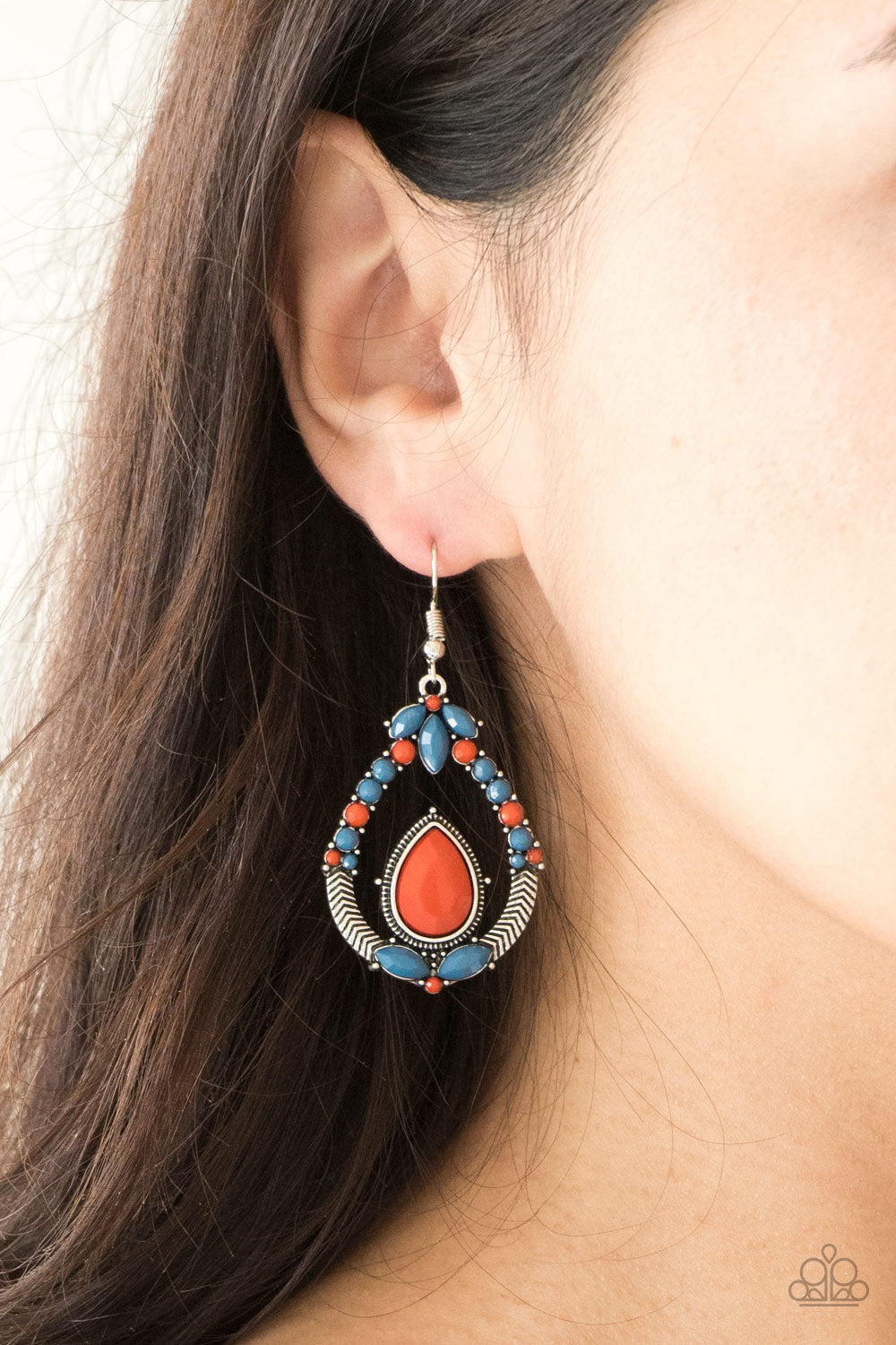 Paparazzi ♥ Vogue Voyager - Multi ♥  Earrings