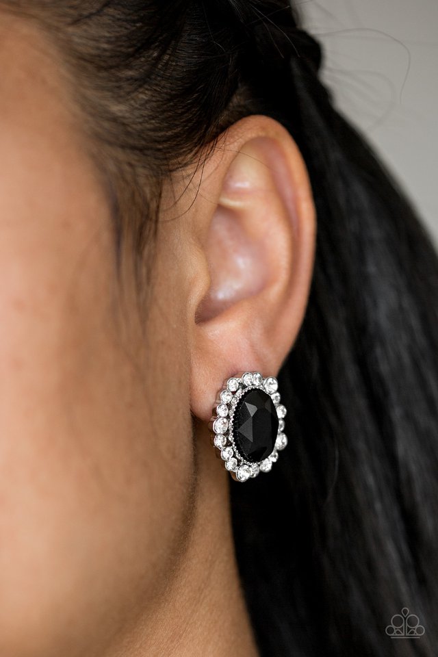 Paparazzi ♥ Hold Court - Black Post ♥ Post Earrings
