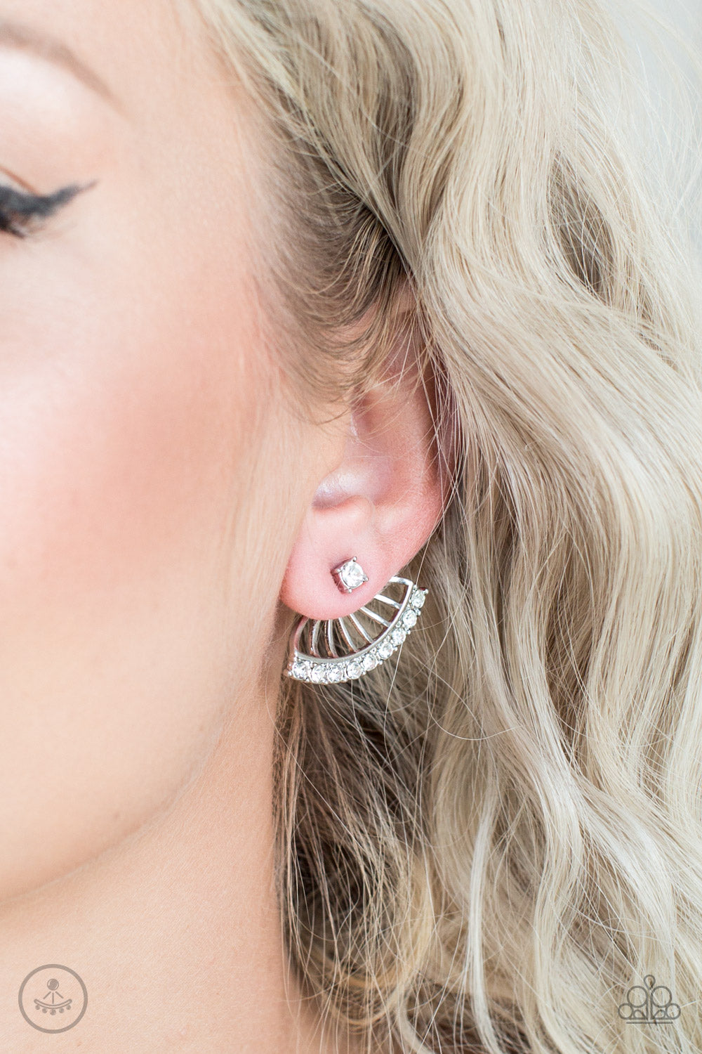 Paparazzi ♥ Disco Drama - White ♥  Post Earrings