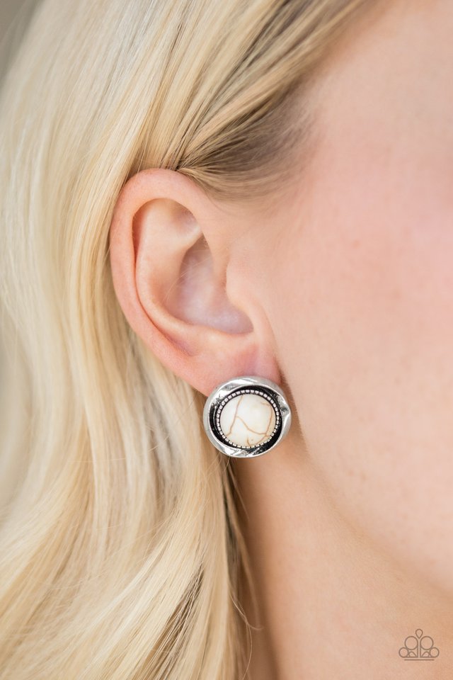 Paparazzi ♥ Out Of This Galaxy - White ♥ Post Earrings