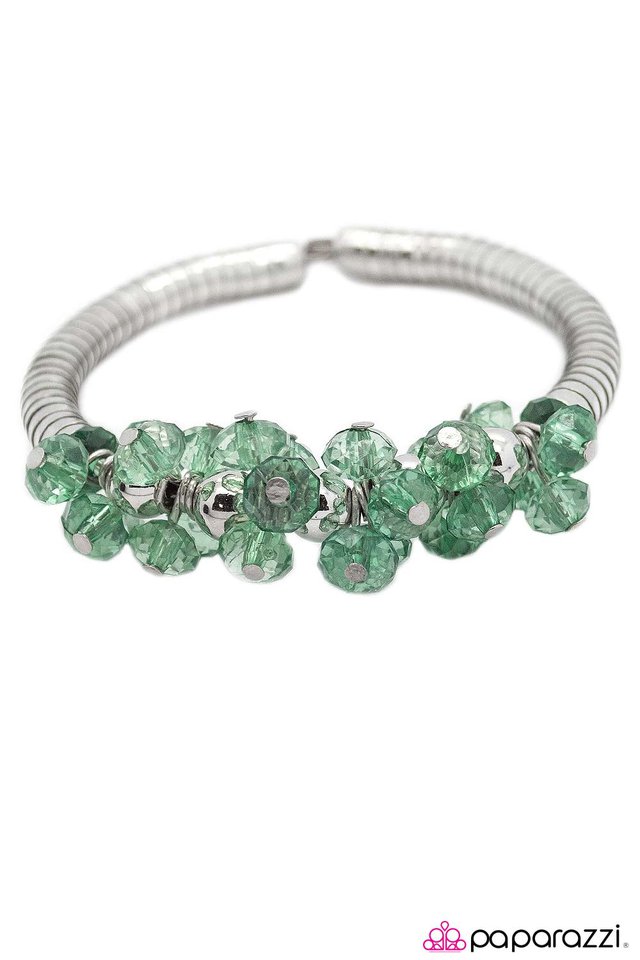 Paparazzi ♥ Im Blushing - Green ♥ Bracelet