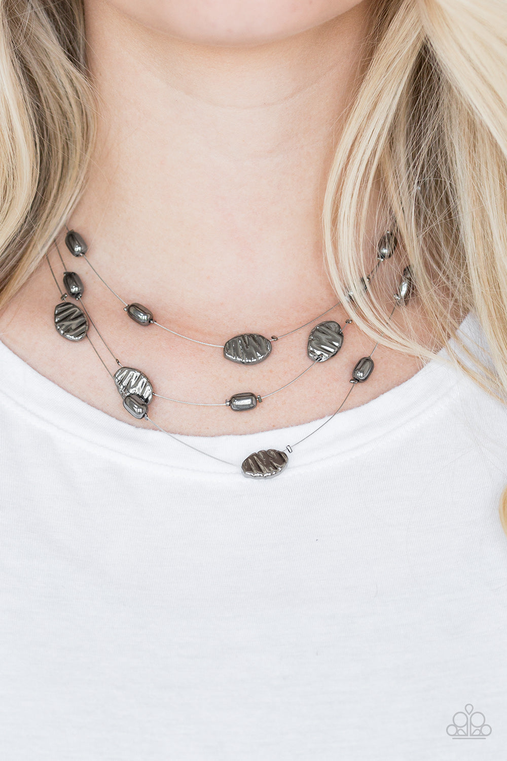 Paparazzi ♥ Top ZEN - Black ♥  Necklace