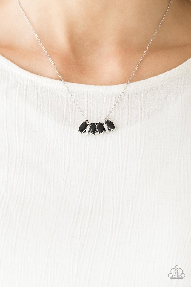 Paparazzi ♥ Deco Decadence - Black ♥ Necklace