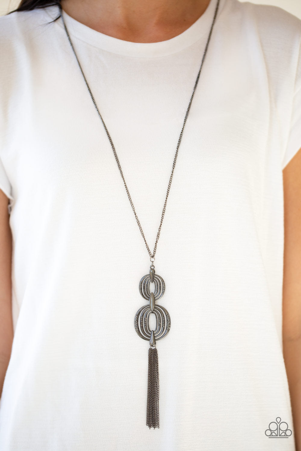 Paparazzi ♥ Timelessly Tasseled - Black ♥  Necklace
