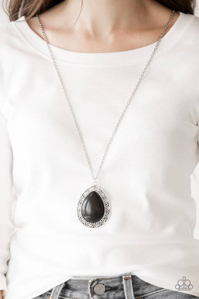 Paparazzi ♥ Full Frontier - Black ♥ Necklace