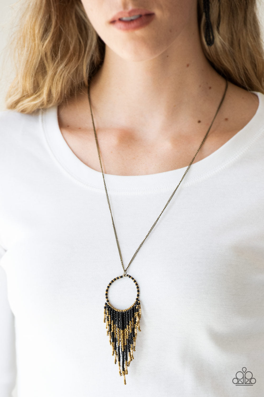 Paparazzi ♥ Badlands Beauty - Black ♥  Necklace