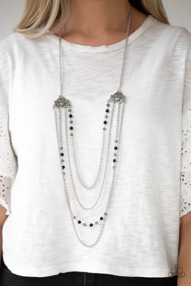 Paparazzi ♥ Pharaoh Finesse - Black ♥ Necklace