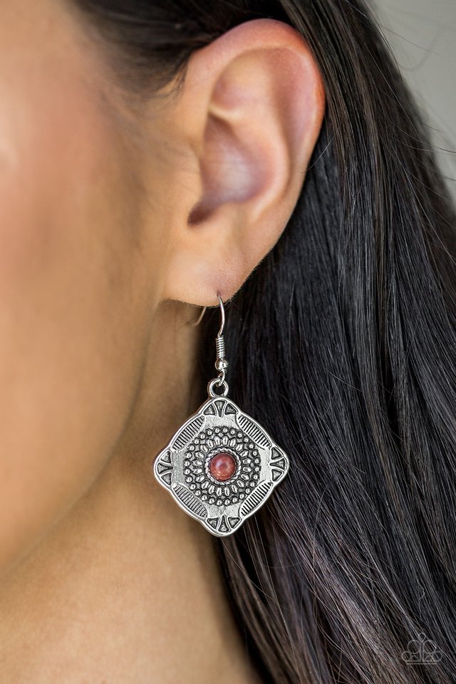 Paparazzi ♥ Fiercely Four Corners - Brown ♥ Earrings