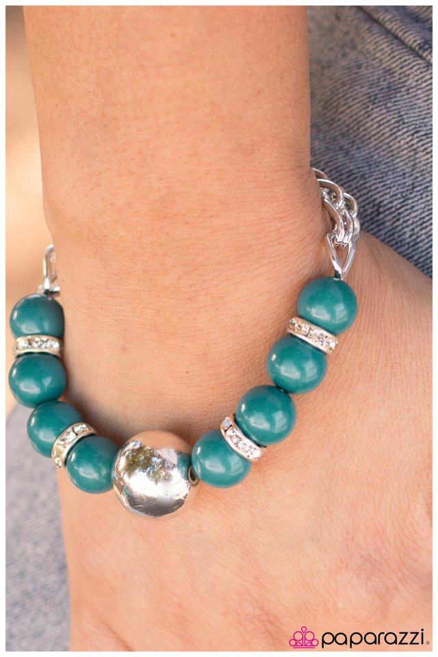 a-fairytale-ending-blue-p9re-blxx-002xx