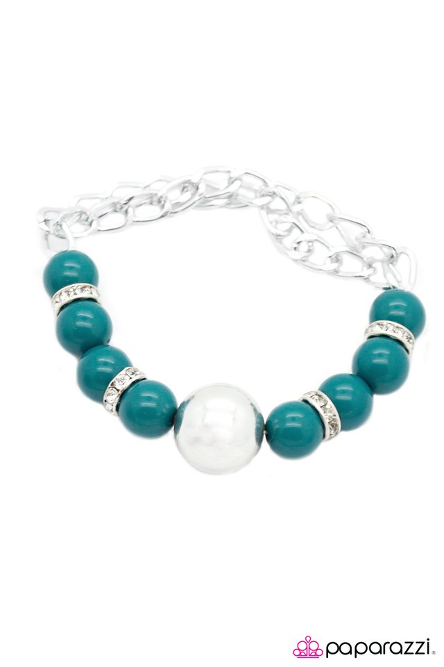 Paparazzi ♥ A Fairytale Ending - Blue ♥ Bracelet