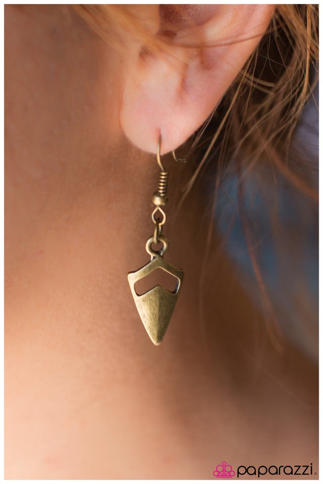 Paparazzi ♥ A Matter of Artifact - Brass ♥ Necklace