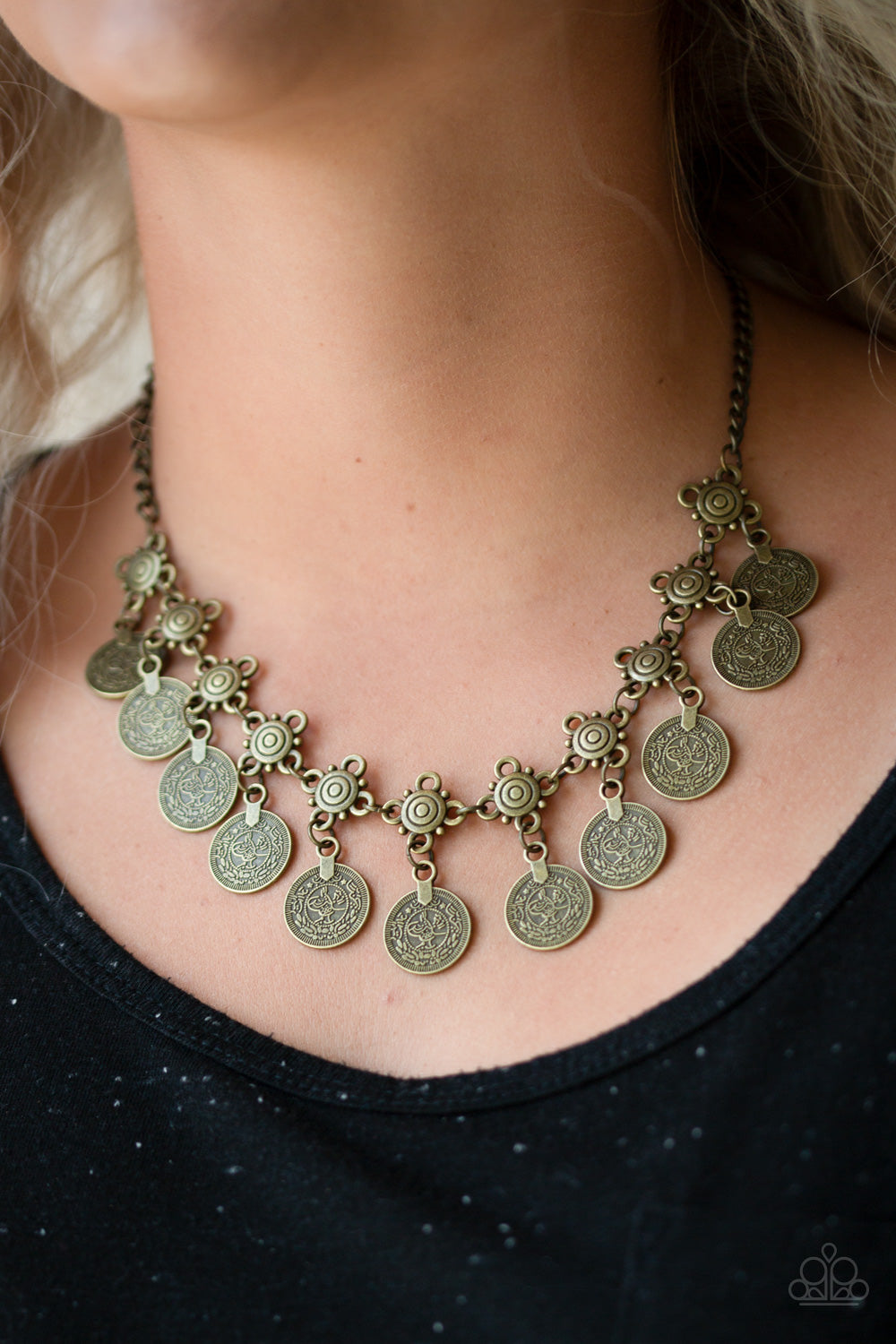 Paparazzi ♥ Walk The Plank - Brass ♥  Necklace