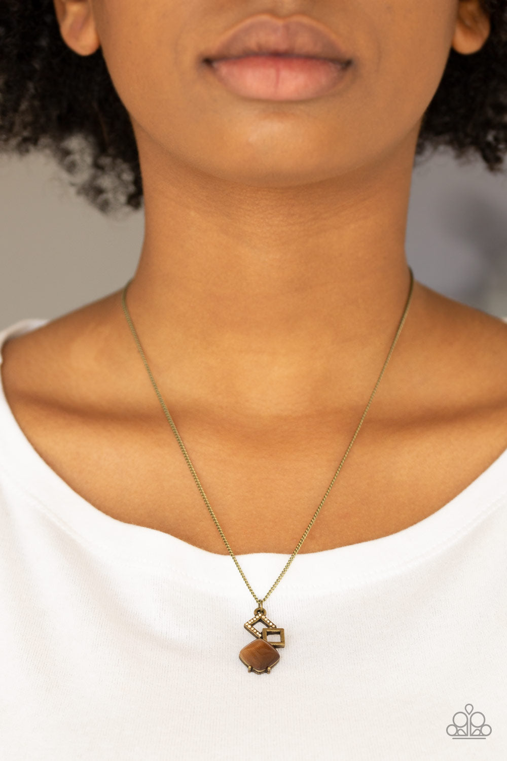 Paparazzi ♥ Stylishly Square - Brass ♥  Necklace