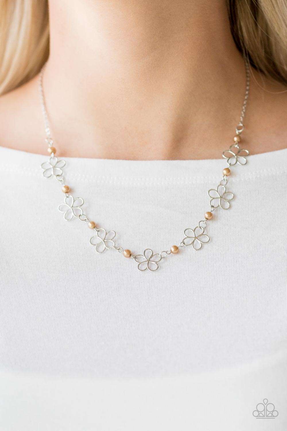 Paparazzi ♥ Always Abloom - Brown ♥  Necklace