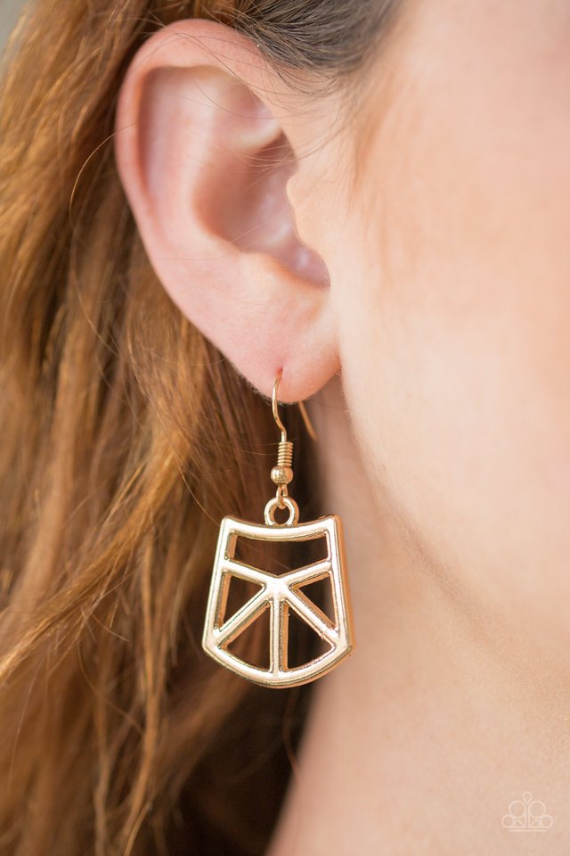 Paparazzi ♥ Strike While HAUTE - Gold ♥ Necklace