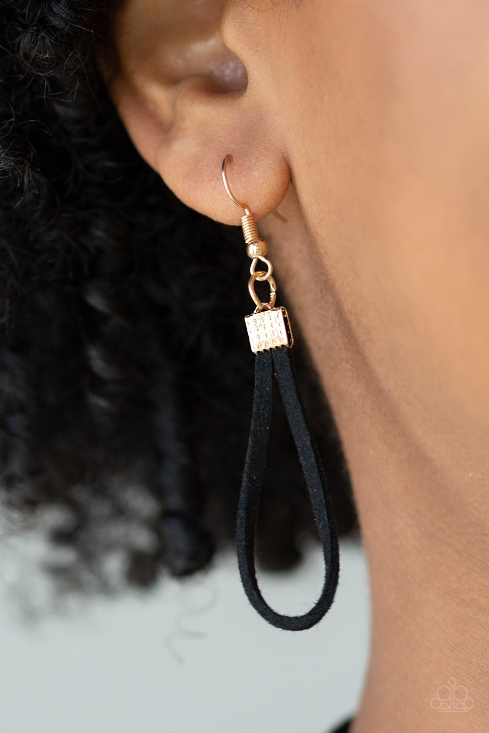 Paparazzi ♥ Walk The WALKABOUT - Gold ♥  Necklace