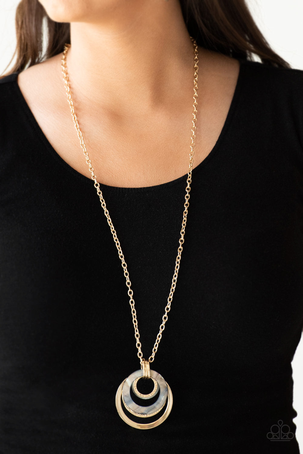 Paparazzi ♥ Coast Coasting - Gold ♥  Necklace
