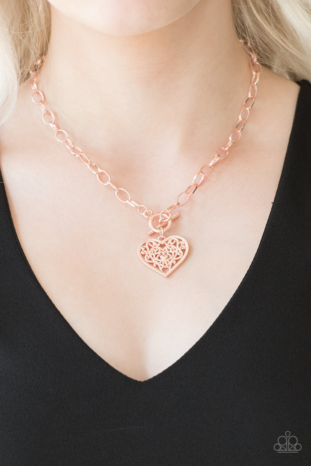 Paparazzi ♥ Victorian Romance - Rose Gold ♥  Necklace