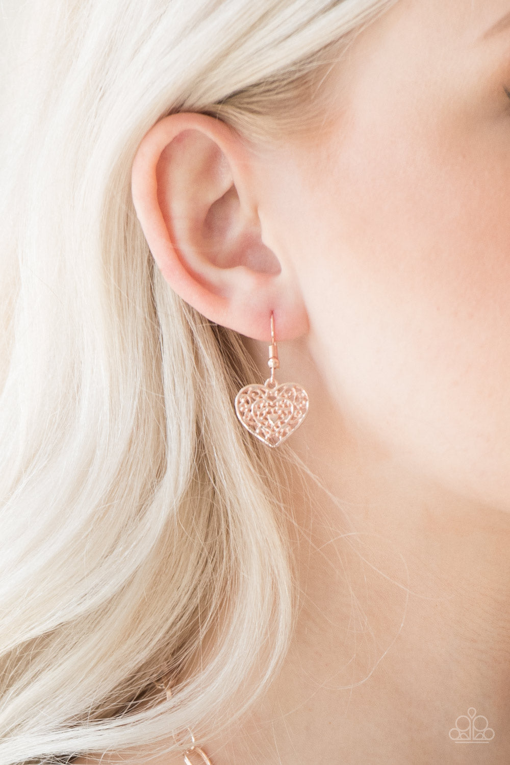 Paparazzi ♥ Victorian Romance - Rose Gold ♥  Necklace
