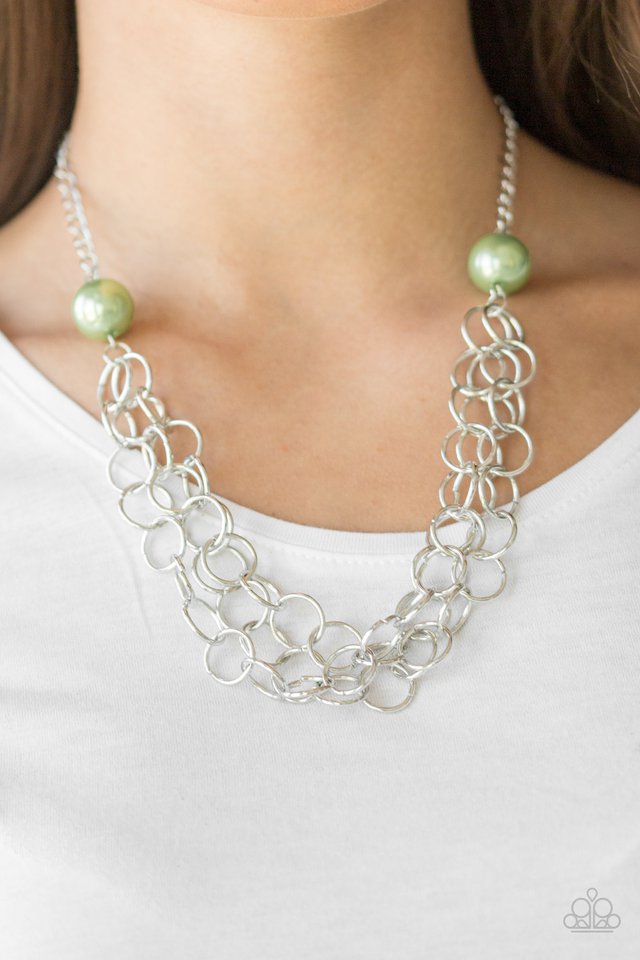 Paparazzi ♥ Daring Diva - Green ♥ Necklace