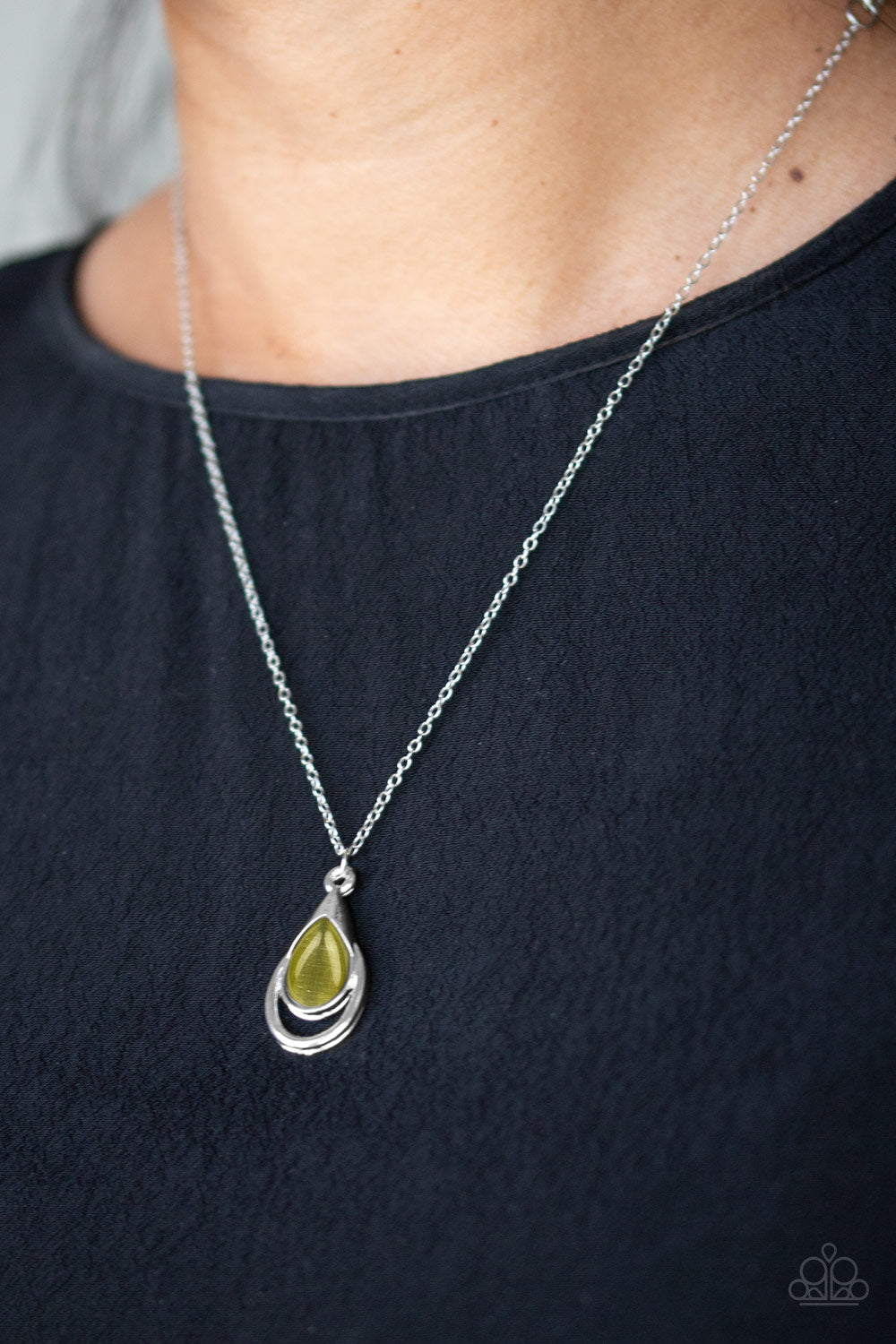 Paparazzi ♥ Just Drop It! - Green ♥  Necklace