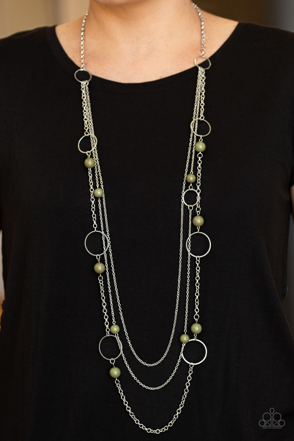 Paparazzi ♥ Beachside Babe - Green ♥  Necklace