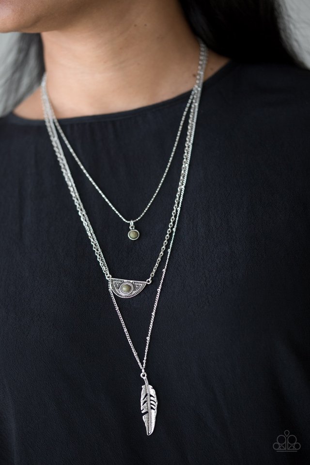 Paparazzi ♥ Sahara Sparrow - Green ♥ Necklace