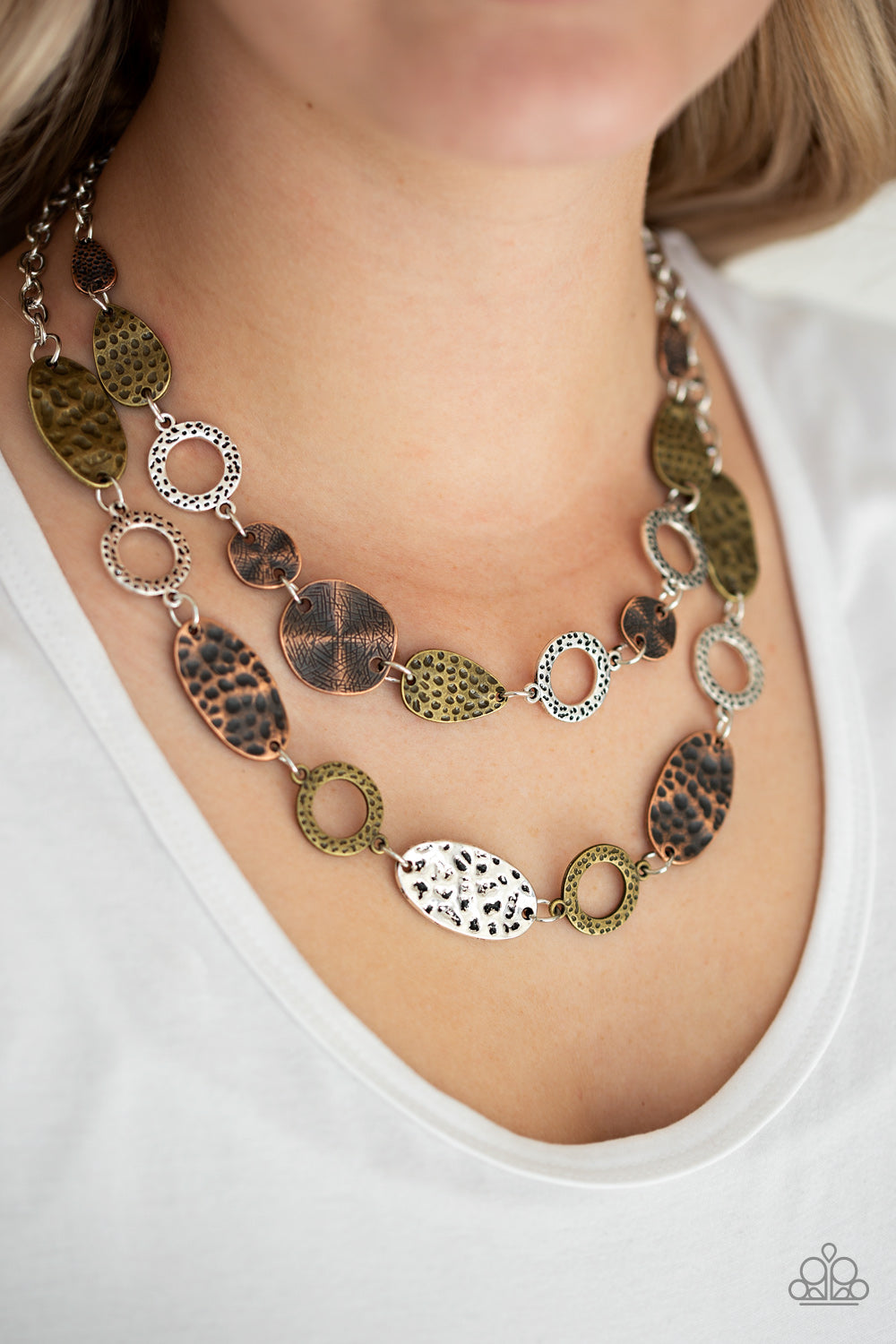 Paparazzi ♥ Trippin On Texture - Multi ♥  Necklace