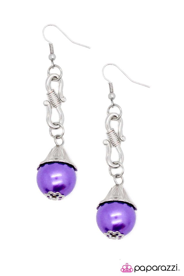 Paparazzi ♥ I Am Hooked - Purple ♥ Earrings