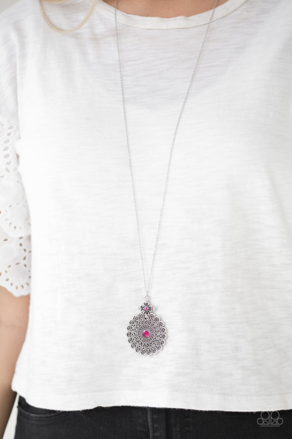 Paparazzi ♥ Walk On The WILDFLOWER Side - Pink ♥  Necklace
