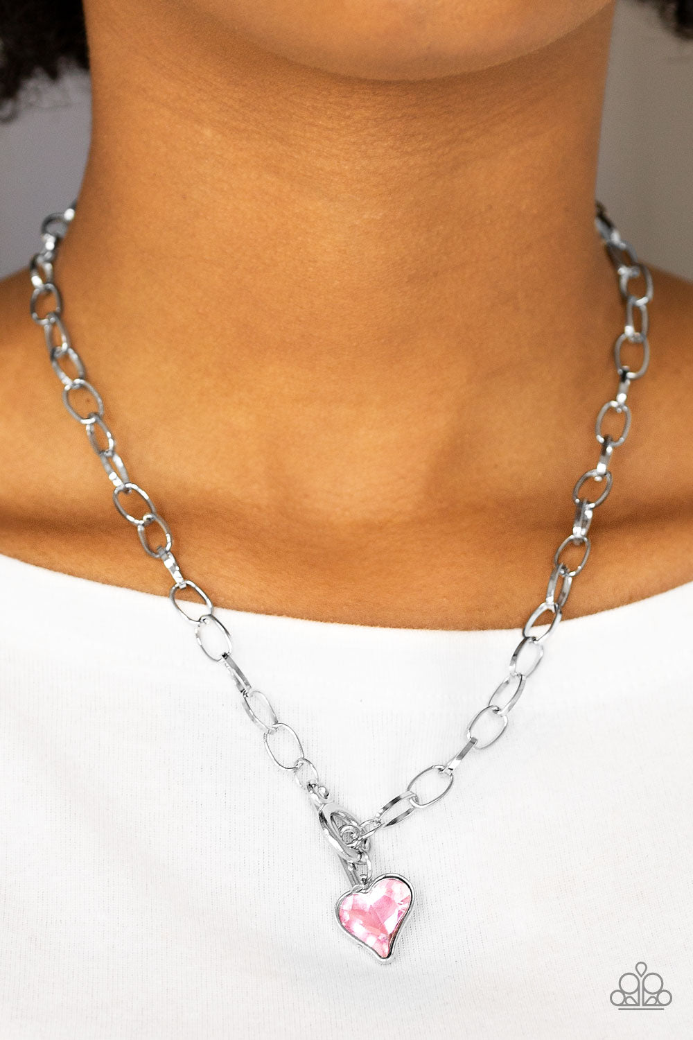Paparazzi ♥ Princeton Princess - Pink ♥  Necklace
